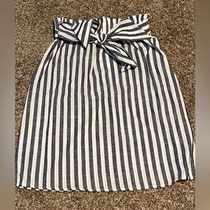 No brand skirt size S nwt